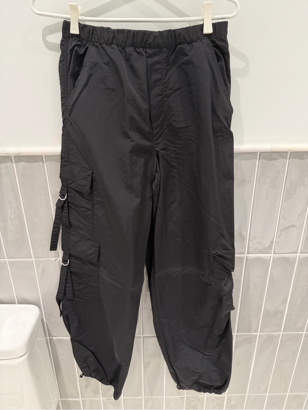 Women’s Black Cargo Pants Lightweight Wide Leg Baggy